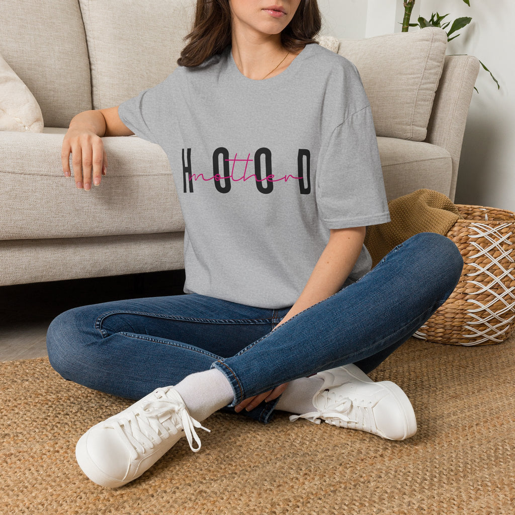 Hood Mum T-Shirt — Trendy 'HOOD' Script Graphic Tee for Mums
